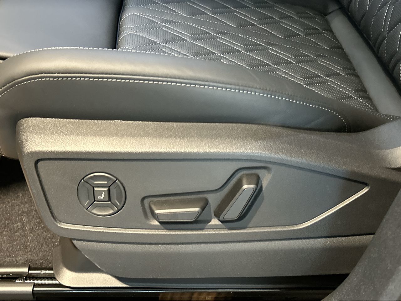 Audi SQ5  2026 à Toronto, Ontario
