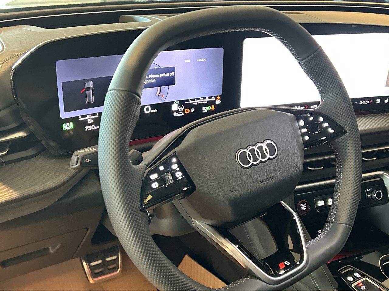 Audi SQ5  2026 à Toronto, Ontario