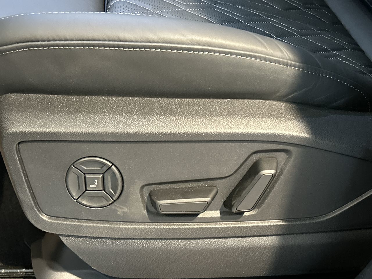 Audi SQ5  2026 à Toronto, Ontario