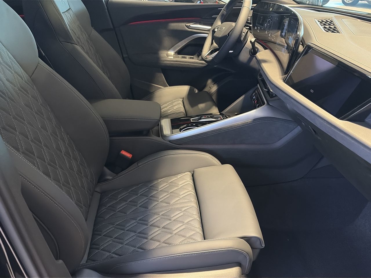 Audi SQ5  2026 à Toronto, Ontario