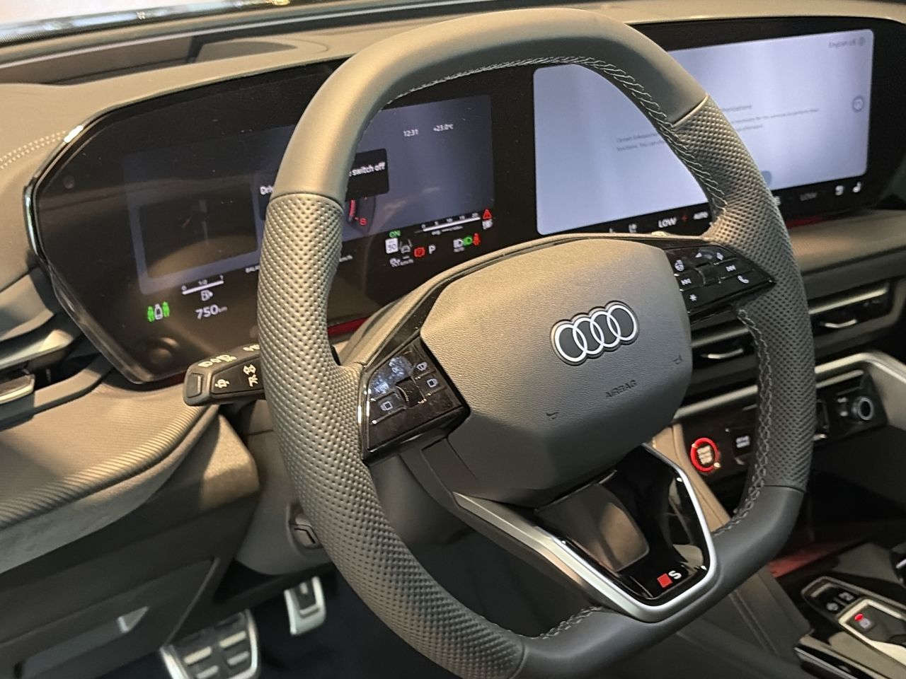 Audi SQ5  2026 à Toronto, Ontario
