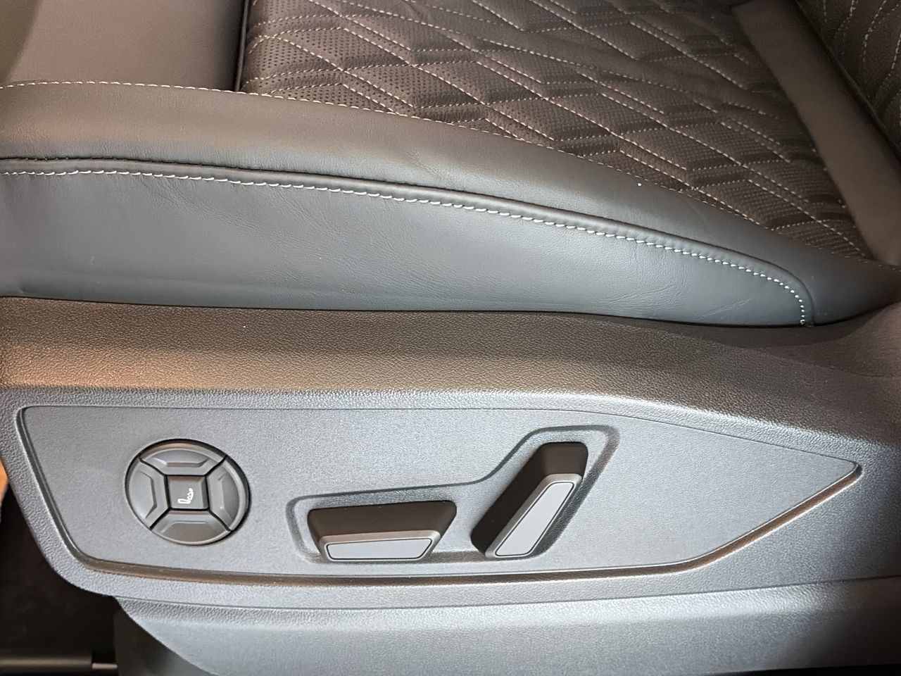 2026 Audi SQ5 in Toronto, Ontario