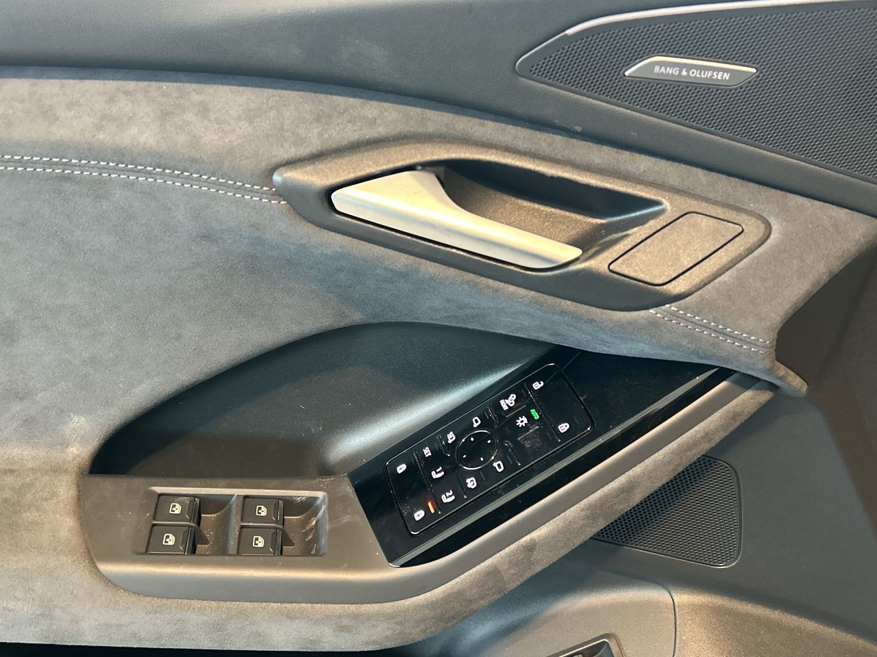 2025 Audi SQ6 e-tron in Toronto, Ontario