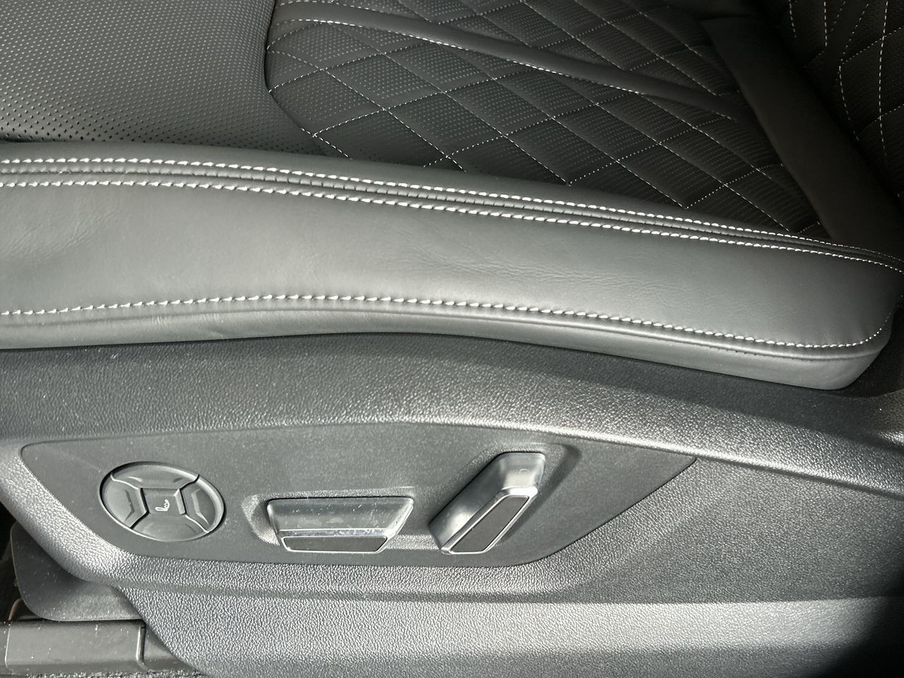 2026 Audi SQ7 in Toronto, Ontario