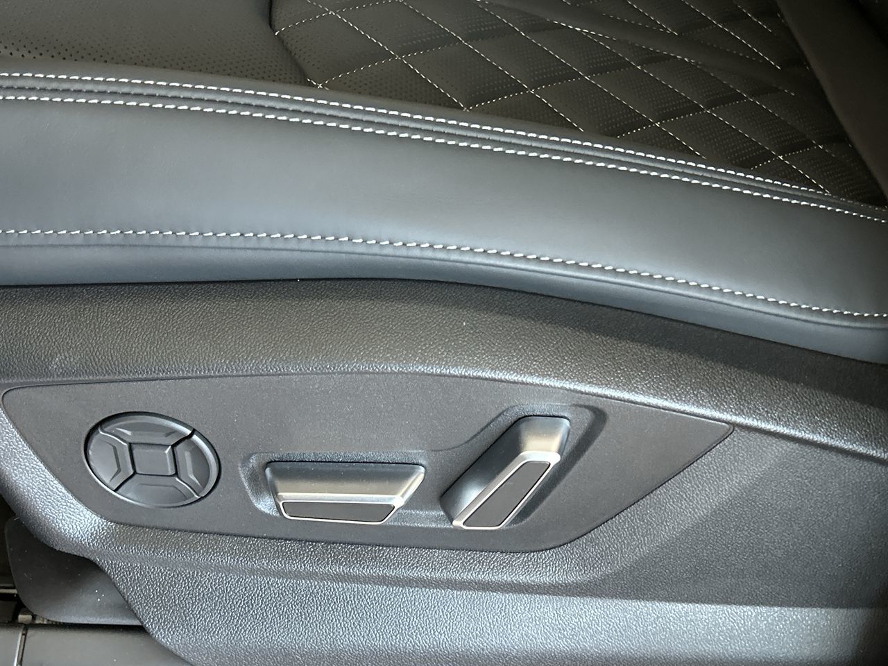2026 Audi SQ7 in Toronto, Ontario