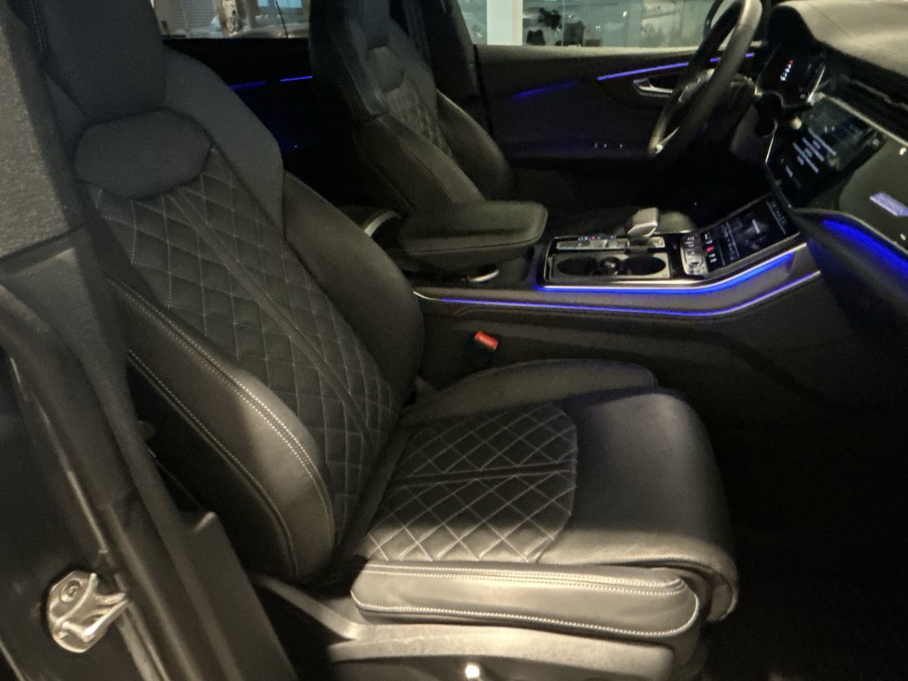 2024 Audi SQ8 in Toronto, Ontario