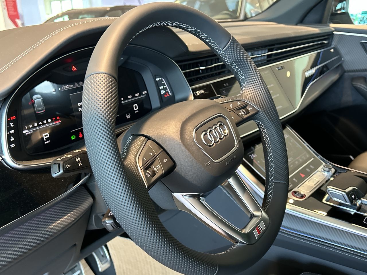 2025 Audi SQ8 in Toronto, Ontario