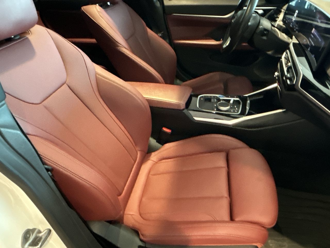 BMW i4  2023 à Toronto, Ontario