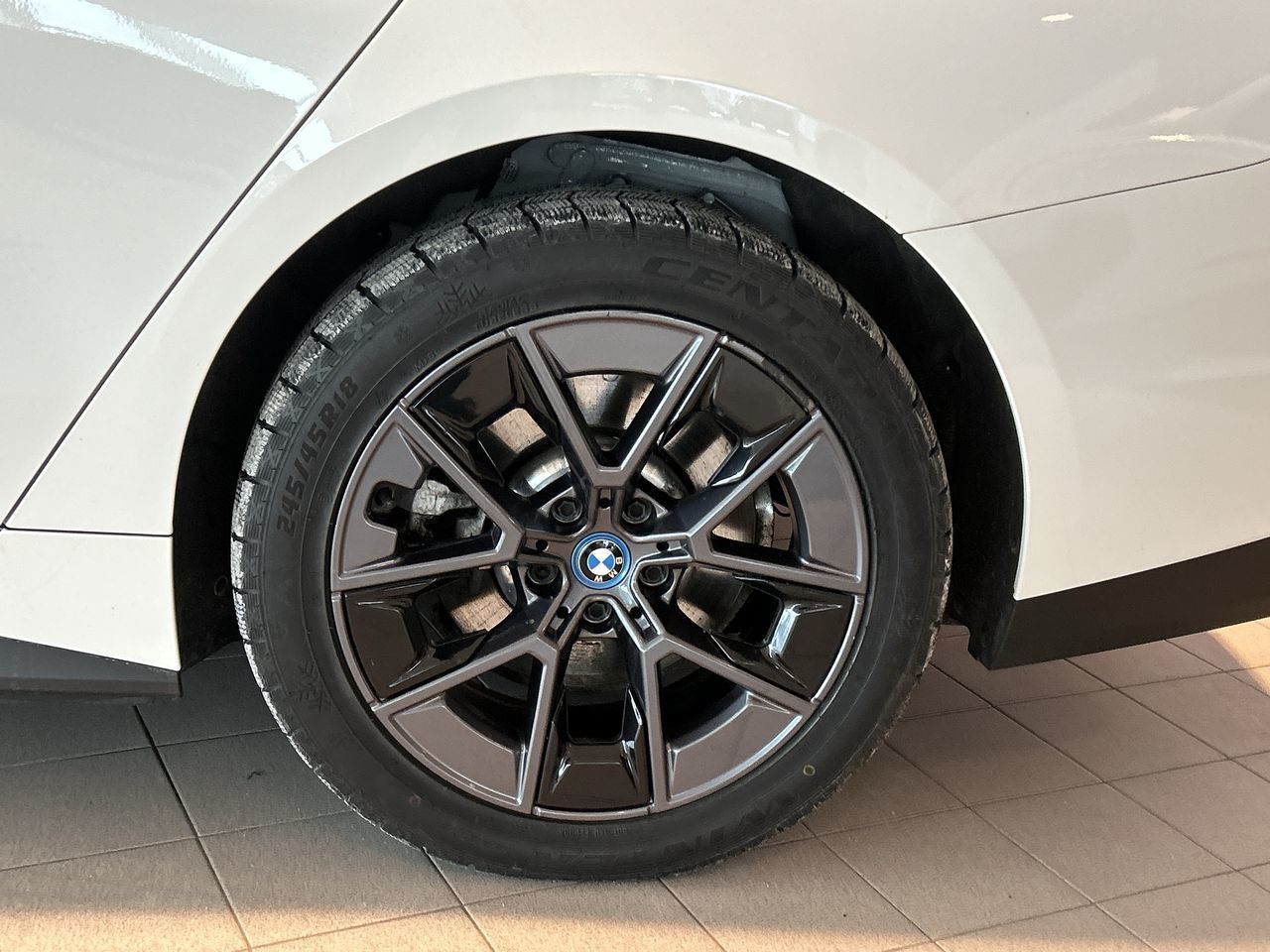 BMW i4  2023 à Toronto, Ontario