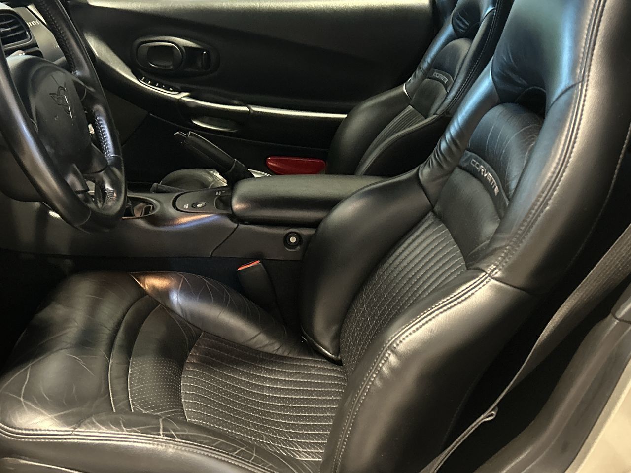 2001 Chevrolet Corvette in Toronto, Ontario