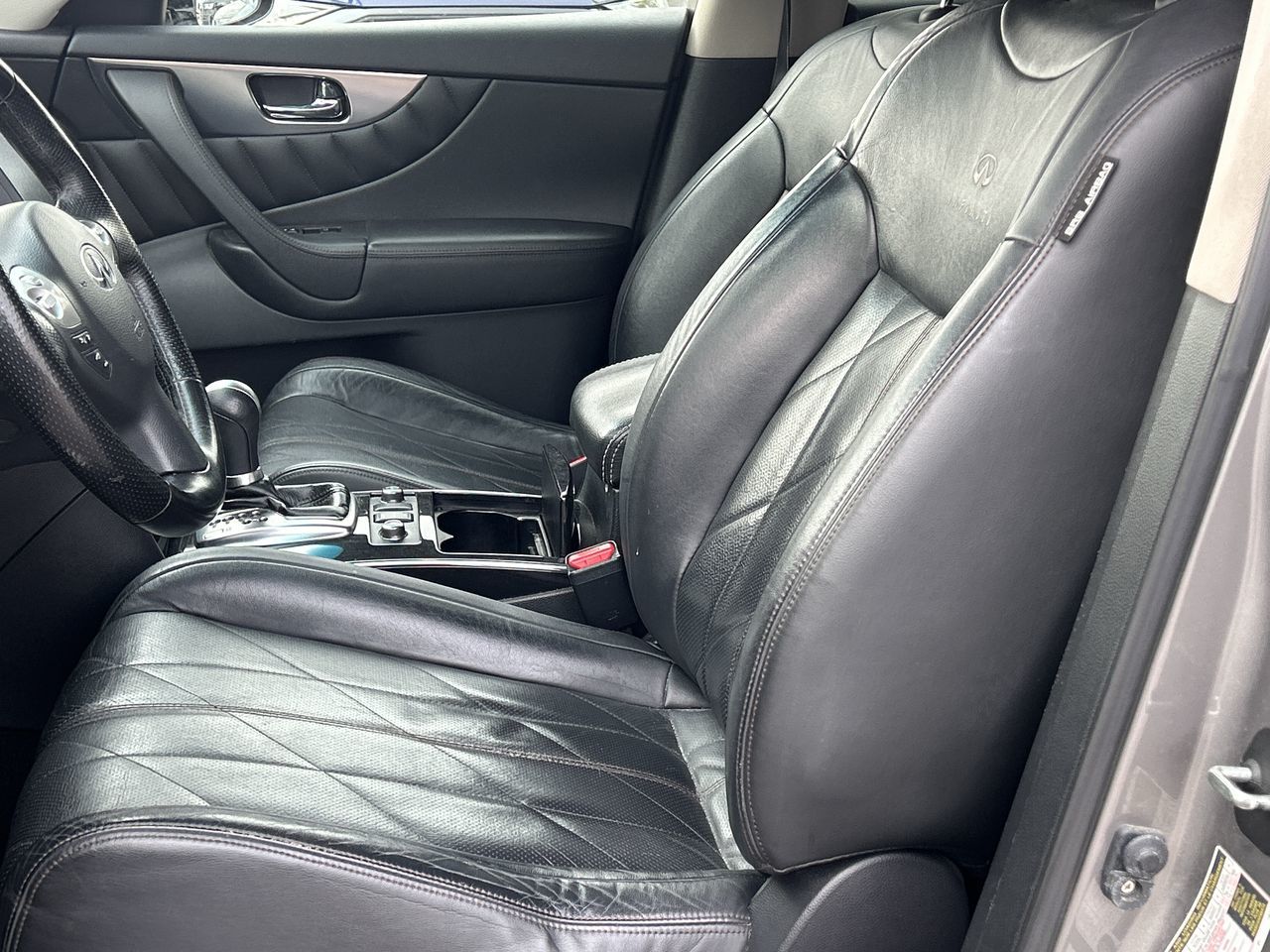 Infiniti FX35  2010 à Toronto, Ontario