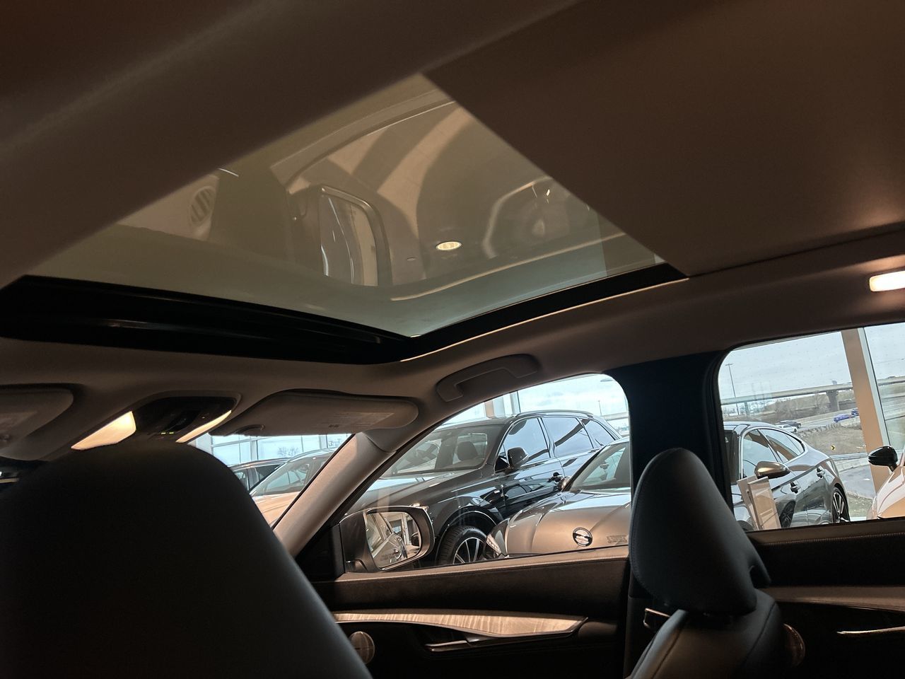 Infiniti QX50  2023 à Toronto, Ontario