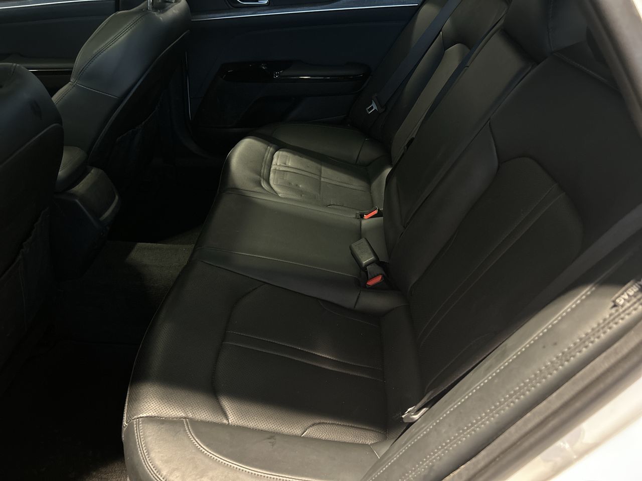 2023 Kia K5 in Toronto, Ontario