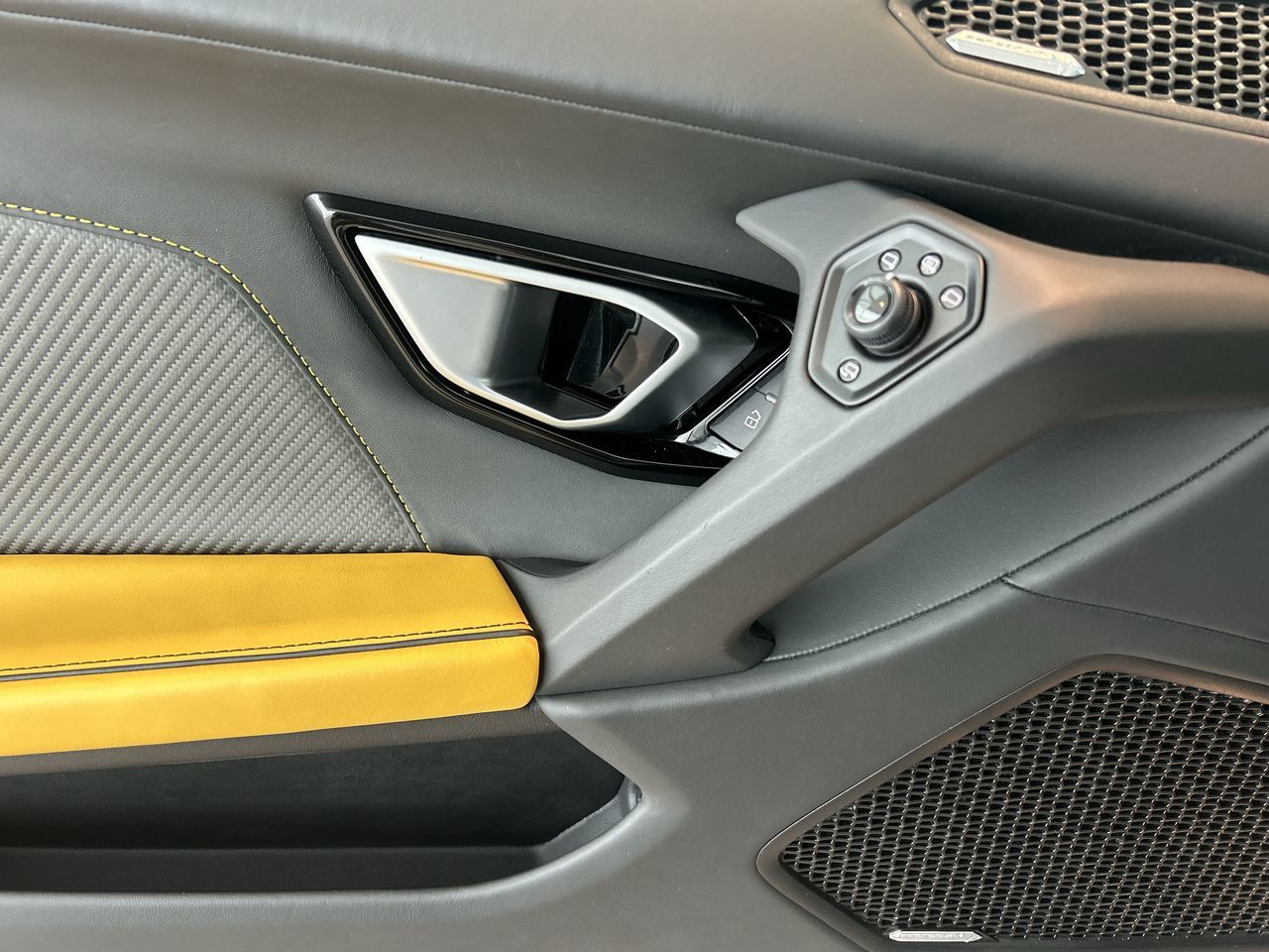 2020 Lamborghini Huracan in Toronto, Ontario