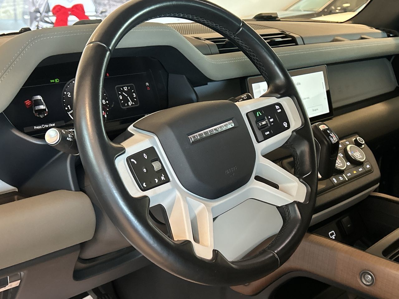 Land Rover Defender  2023 à Toronto, Ontario