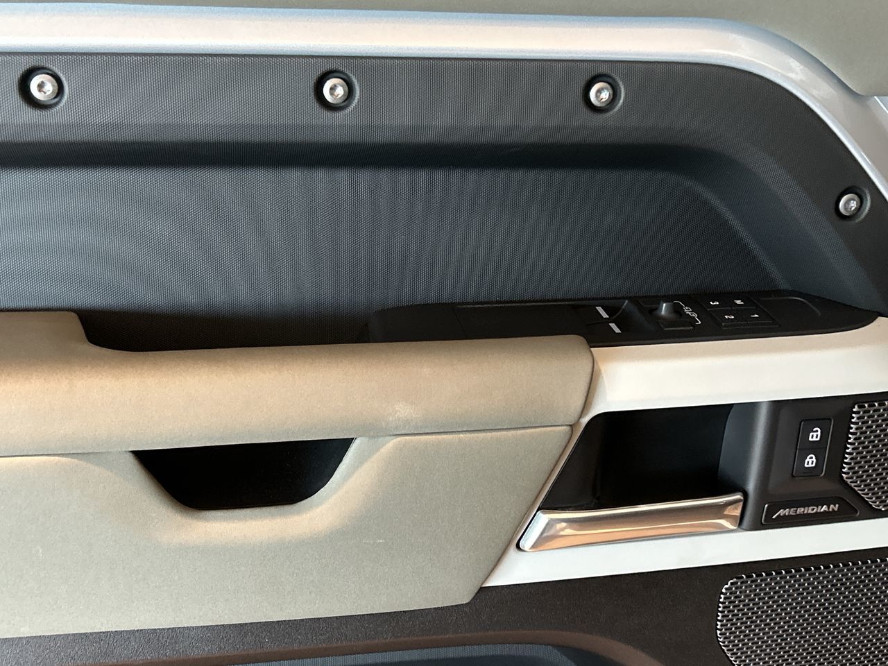 Land Rover Defender  2023 à Toronto, Ontario