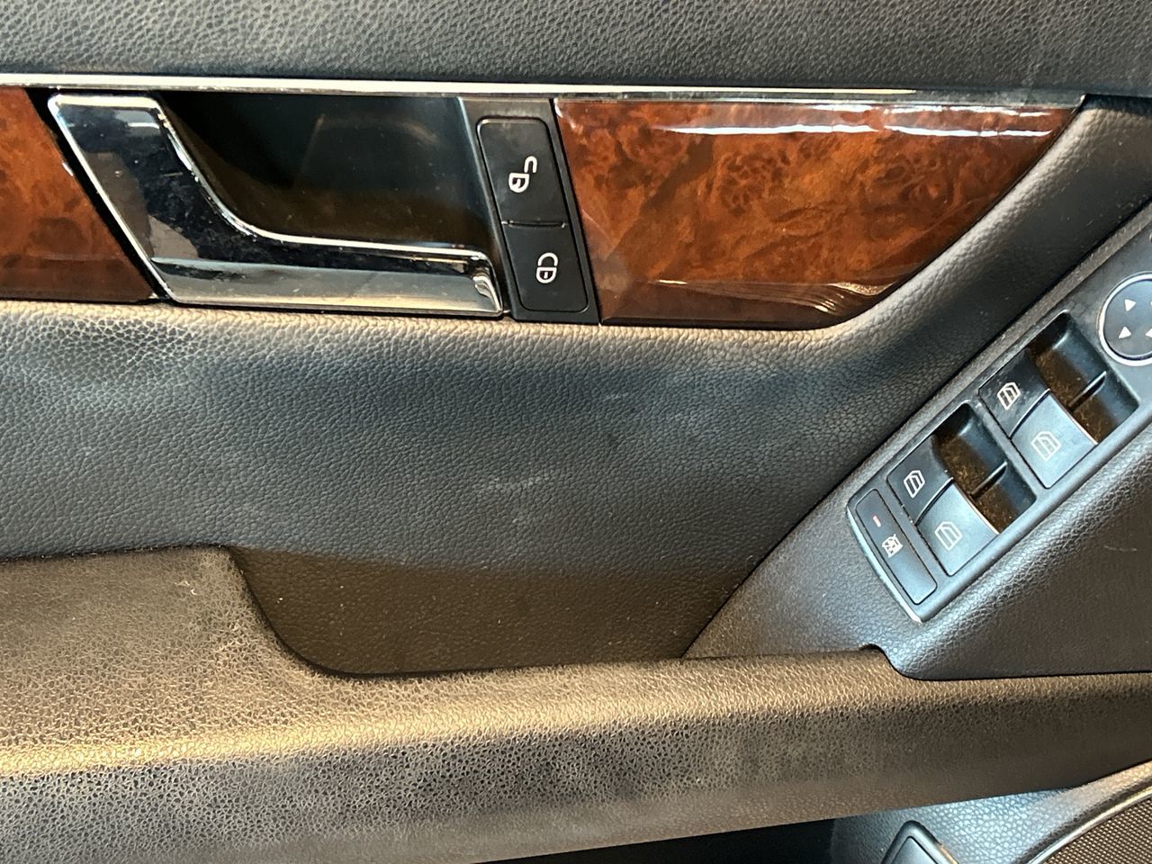 2011 Mercedes-Benz C250 in Toronto, Ontario