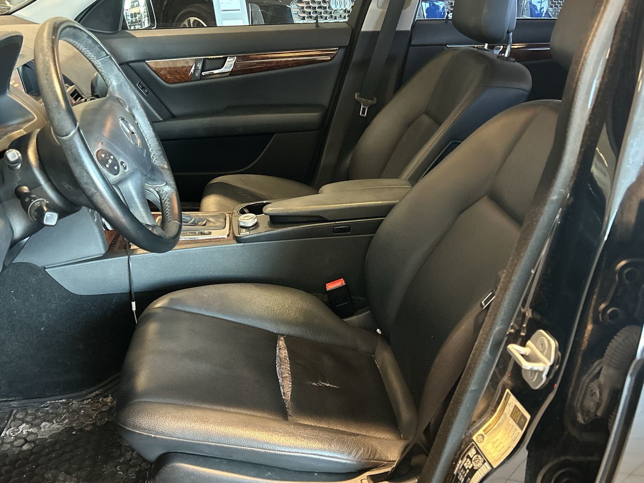 2011 Mercedes-Benz C250 in Toronto, Ontario