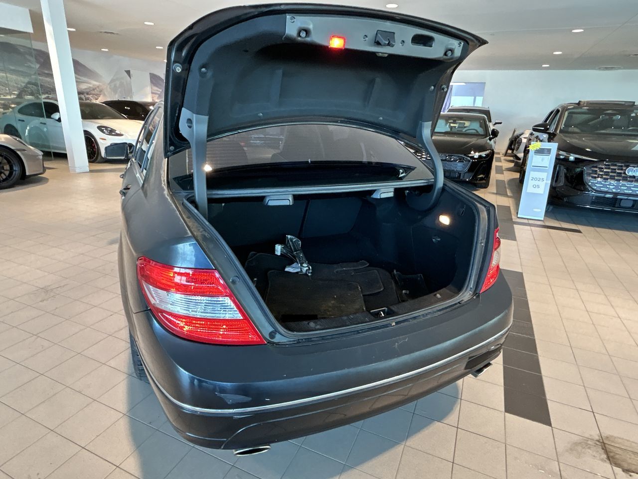 2011 Mercedes-Benz C250 in Toronto, Ontario
