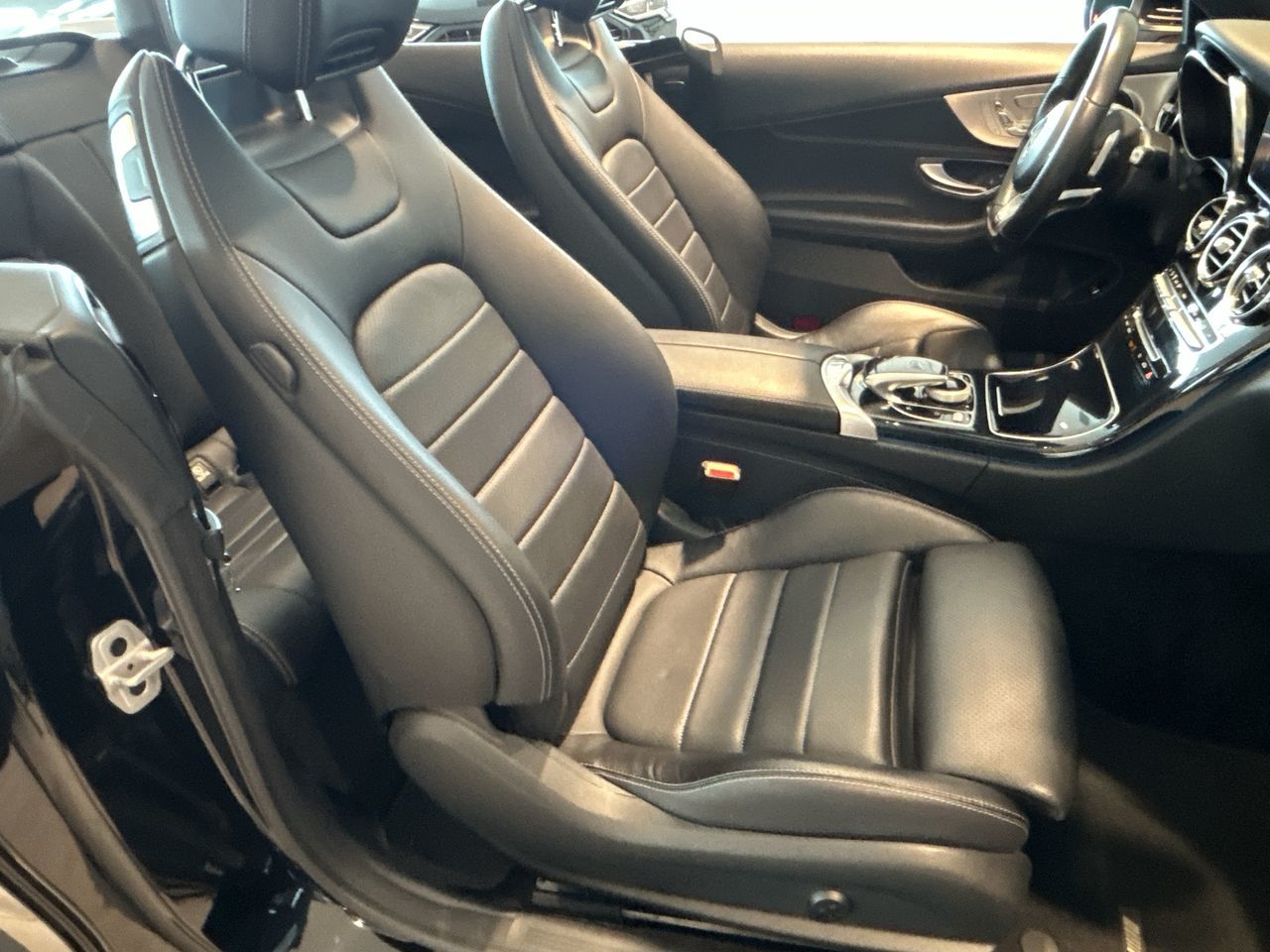 Mercedes-Benz C300  2018 à Toronto, Ontario