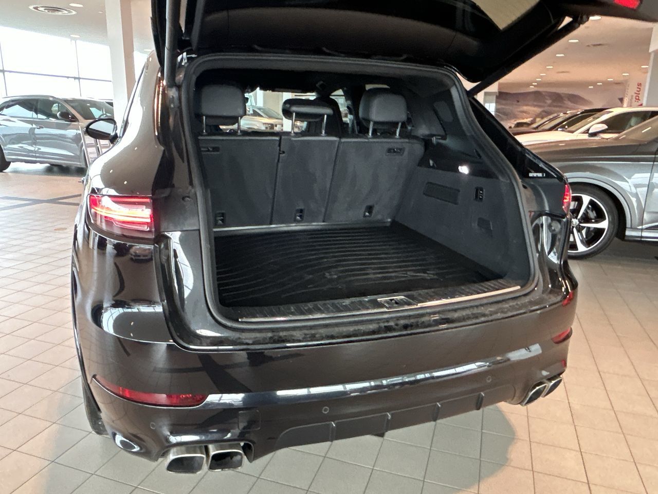 2019 Porsche Cayenne in Toronto, Ontario