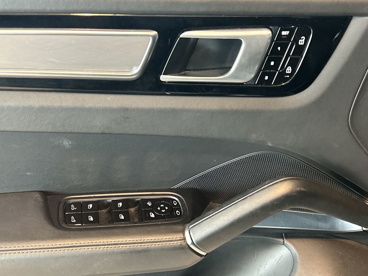 2019 Porsche Cayenne in Toronto, Ontario