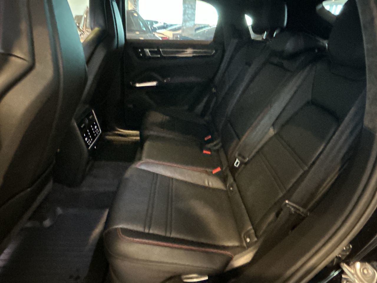 2020 Porsche Cayenne in Toronto, Ontario