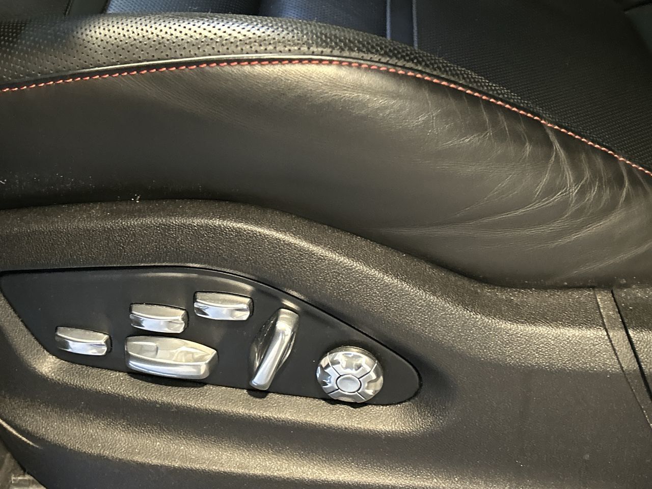 2020 Porsche Cayenne in Toronto, Ontario