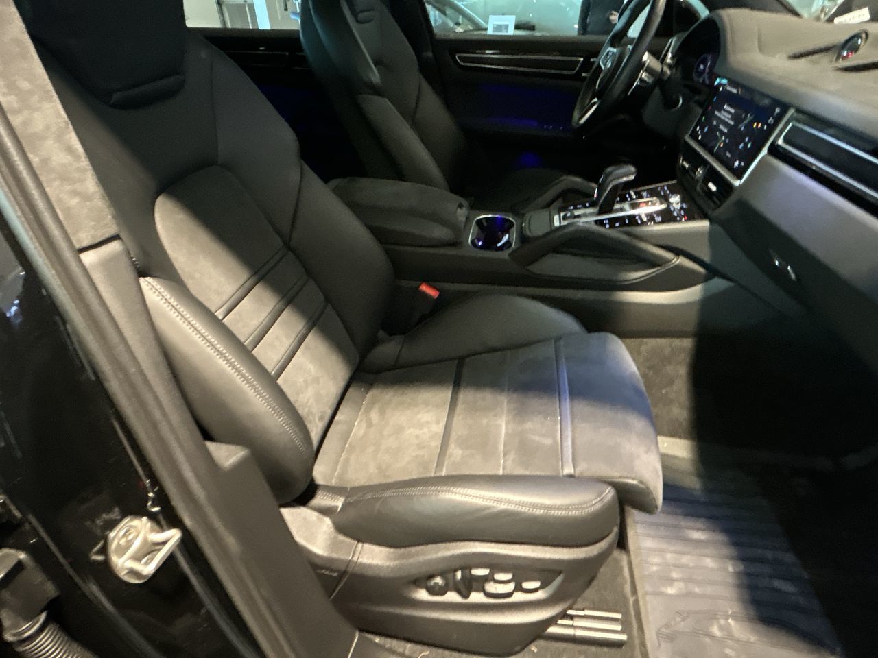 Porsche Cayenne  2023 à Toronto, Ontario