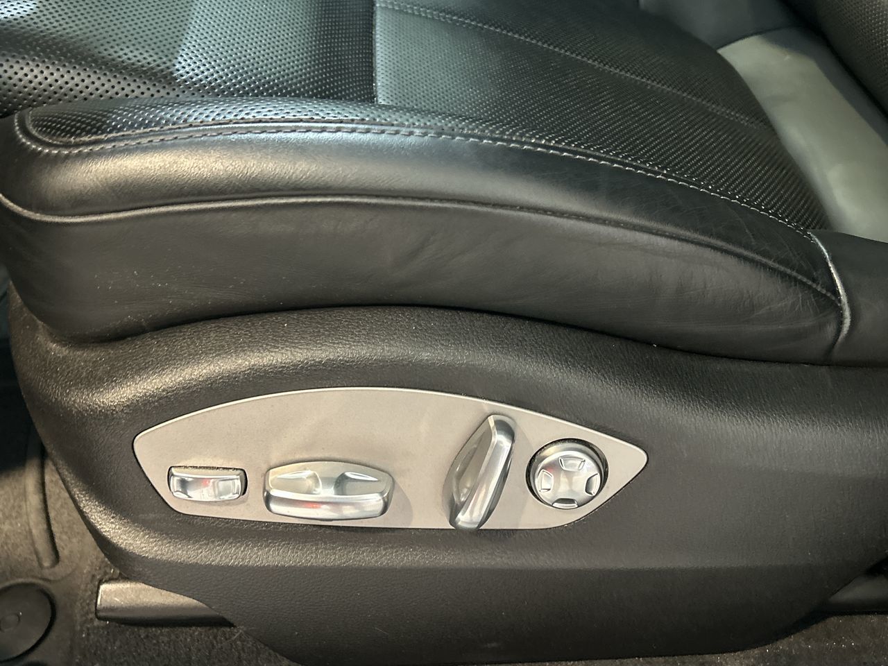 Porsche Macan  2018 à Toronto, Ontario
