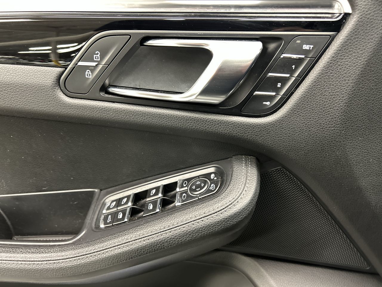 2020 Porsche Macan in Toronto, Ontario