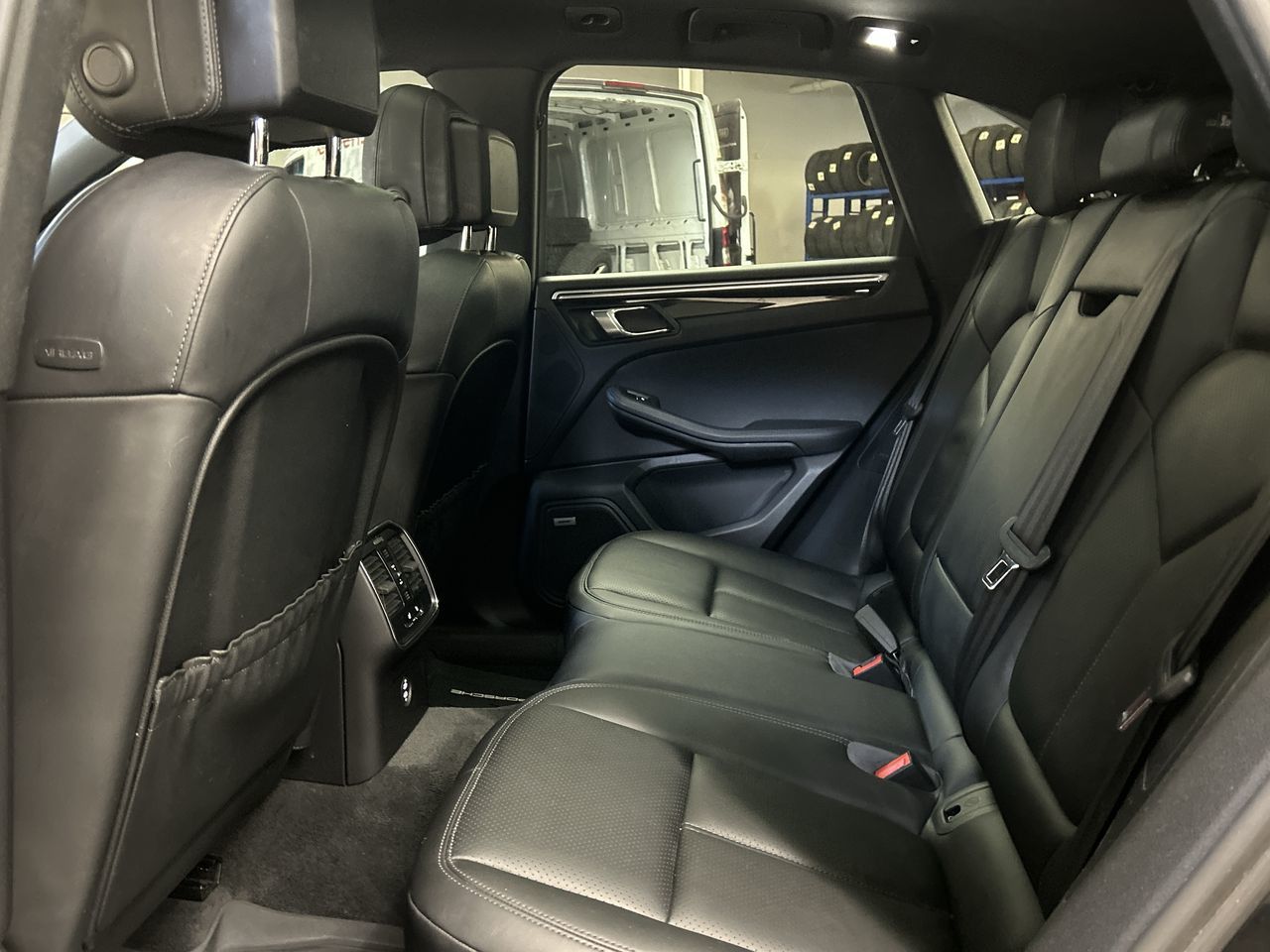 2020 Porsche Macan in Toronto, Ontario