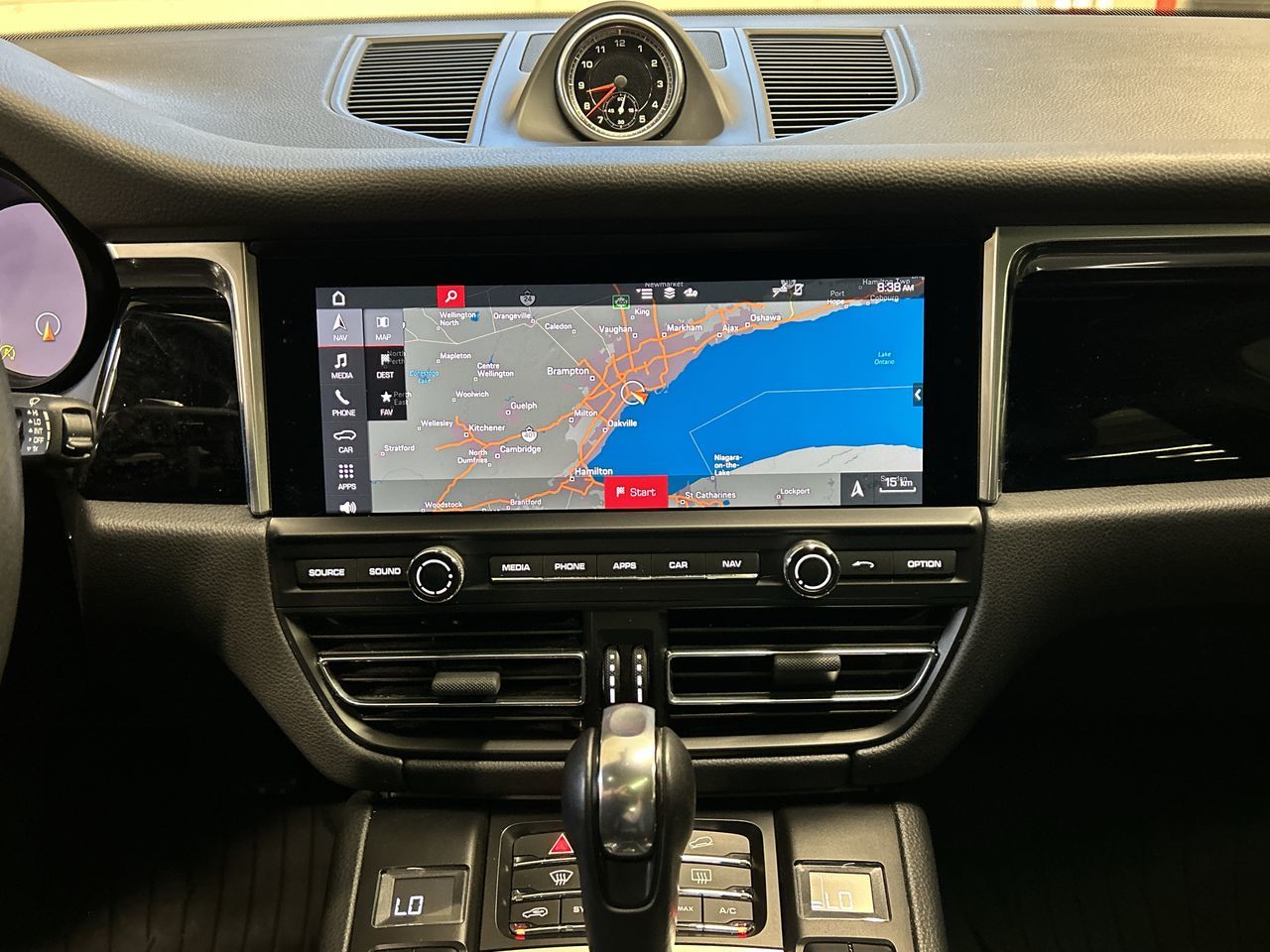 2020 Porsche Macan in Toronto, Ontario