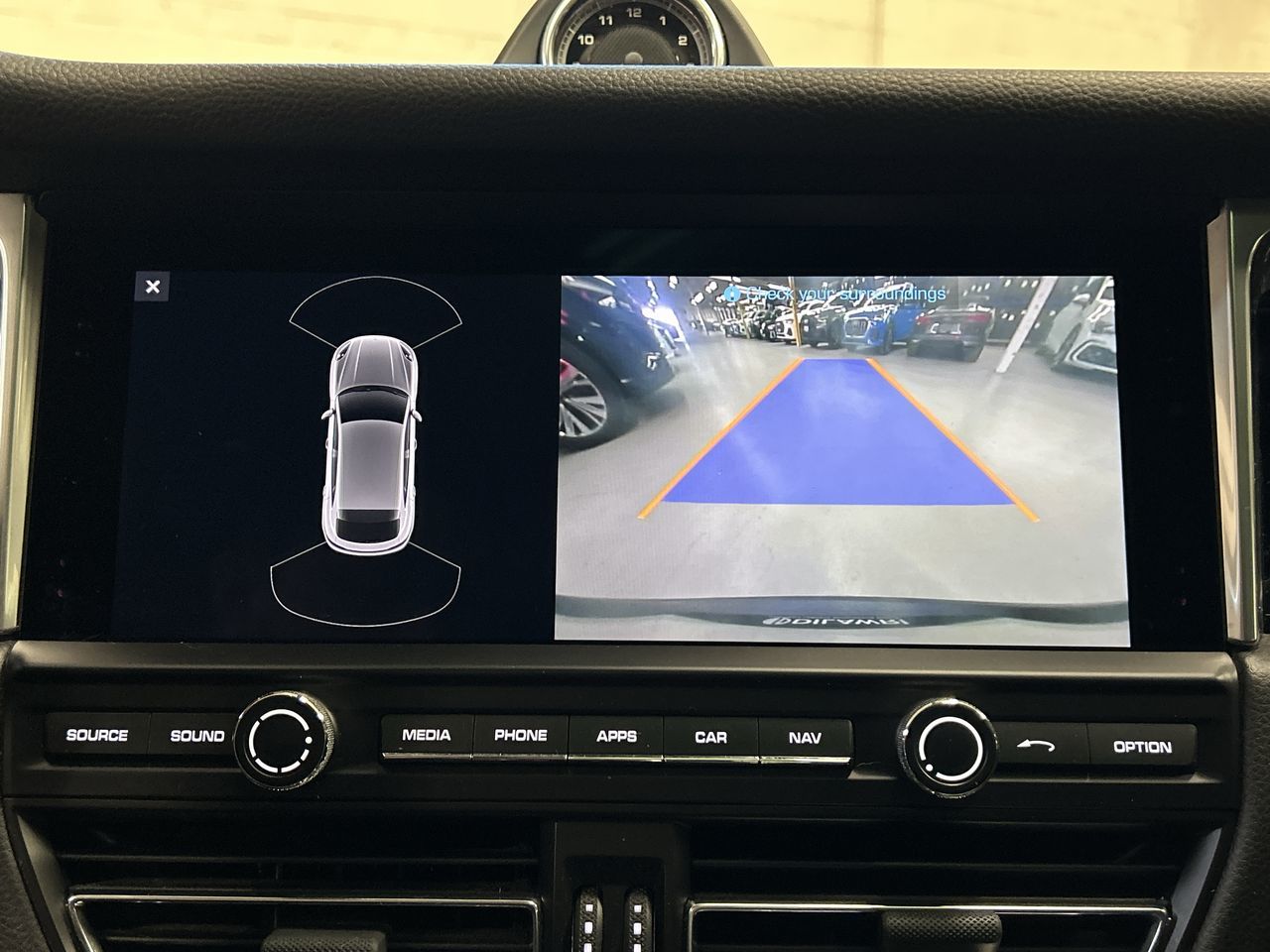 2020 Porsche Macan in Toronto, Ontario