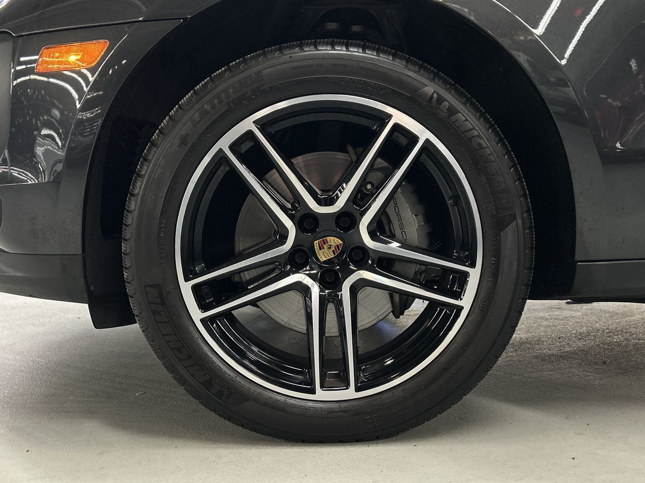 2020 Porsche Macan in Toronto, Ontario