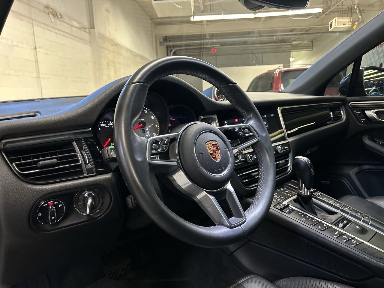 2020 Porsche Macan in Toronto, Ontario