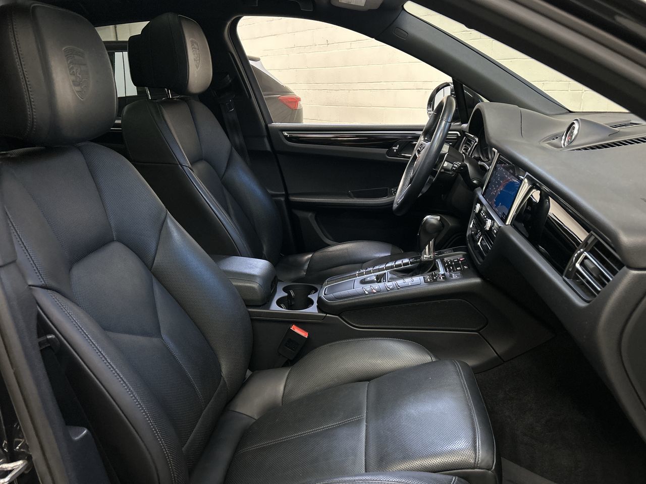 2020 Porsche Macan in Toronto, Ontario