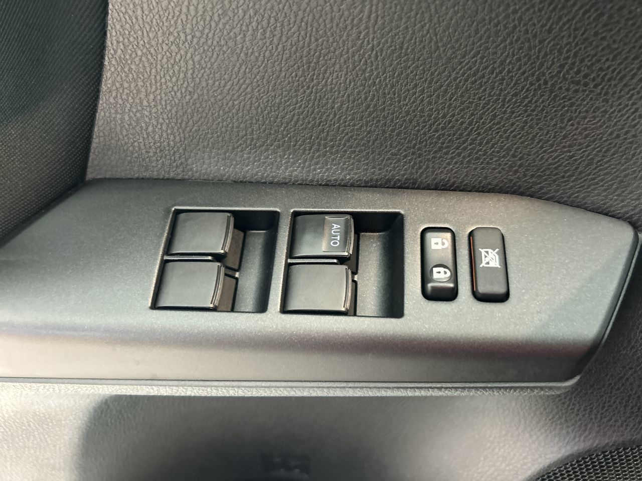 Toyota RAV4  2018 à Toronto, Ontario