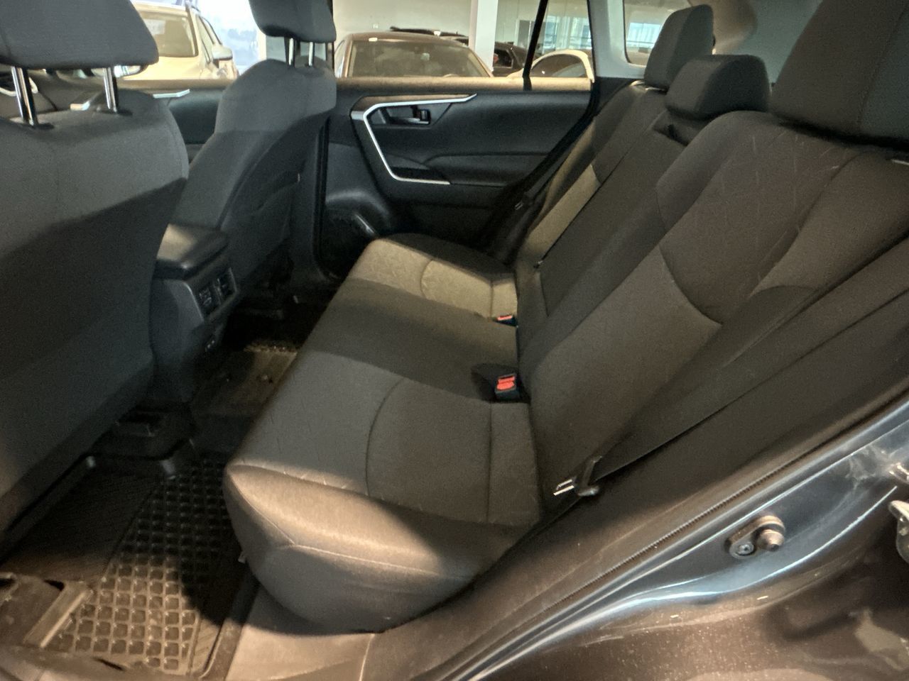 Toyota RAV4  2023 à Toronto, Ontario