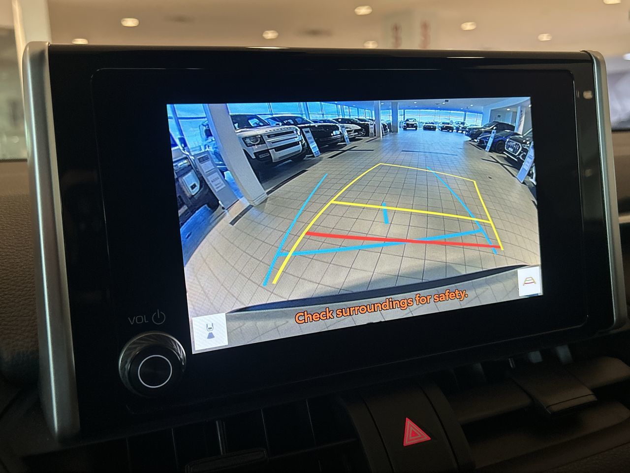 Toyota RAV4  2023 à Toronto, Ontario