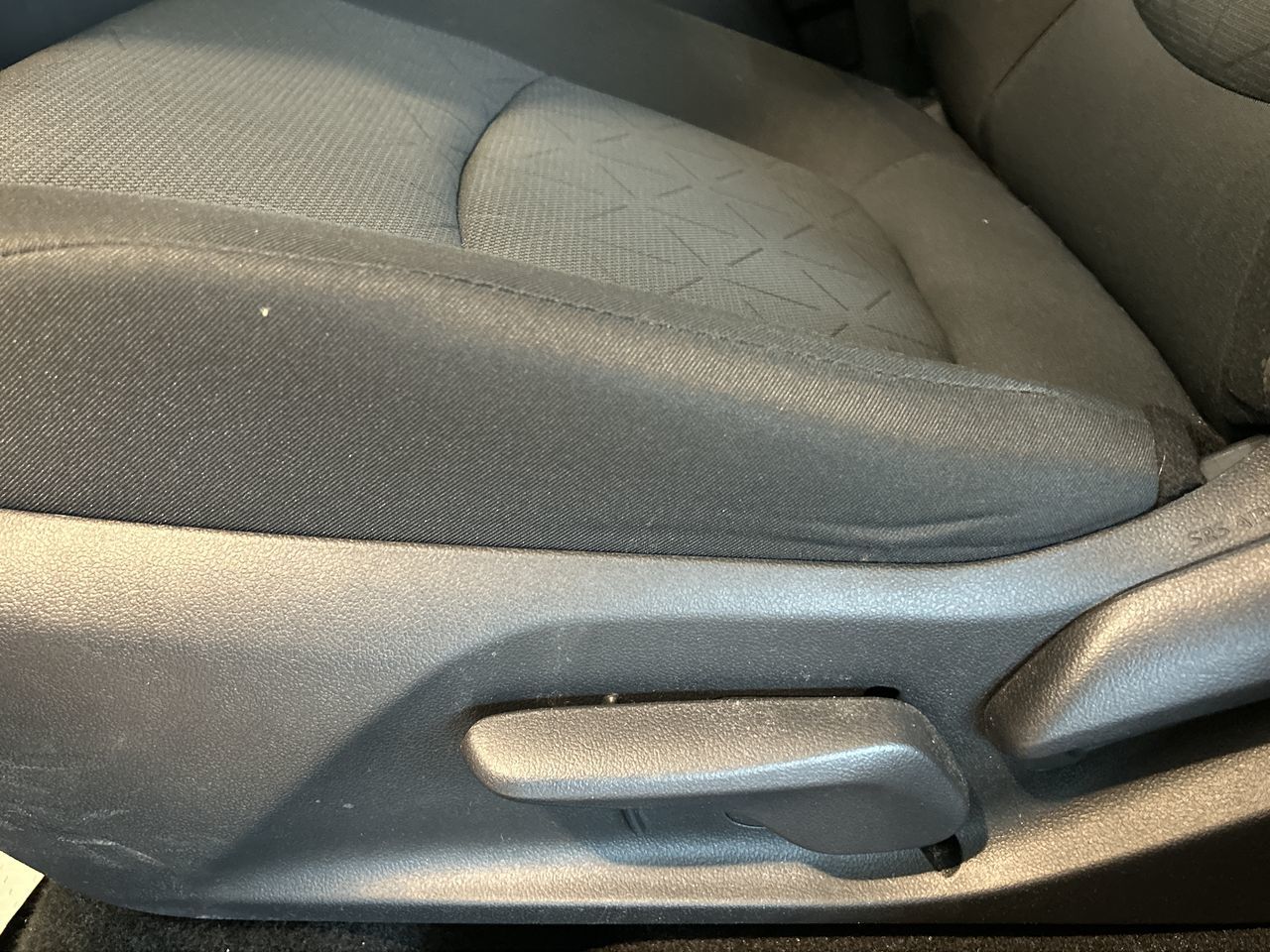 Toyota RAV4  2023 à Toronto, Ontario