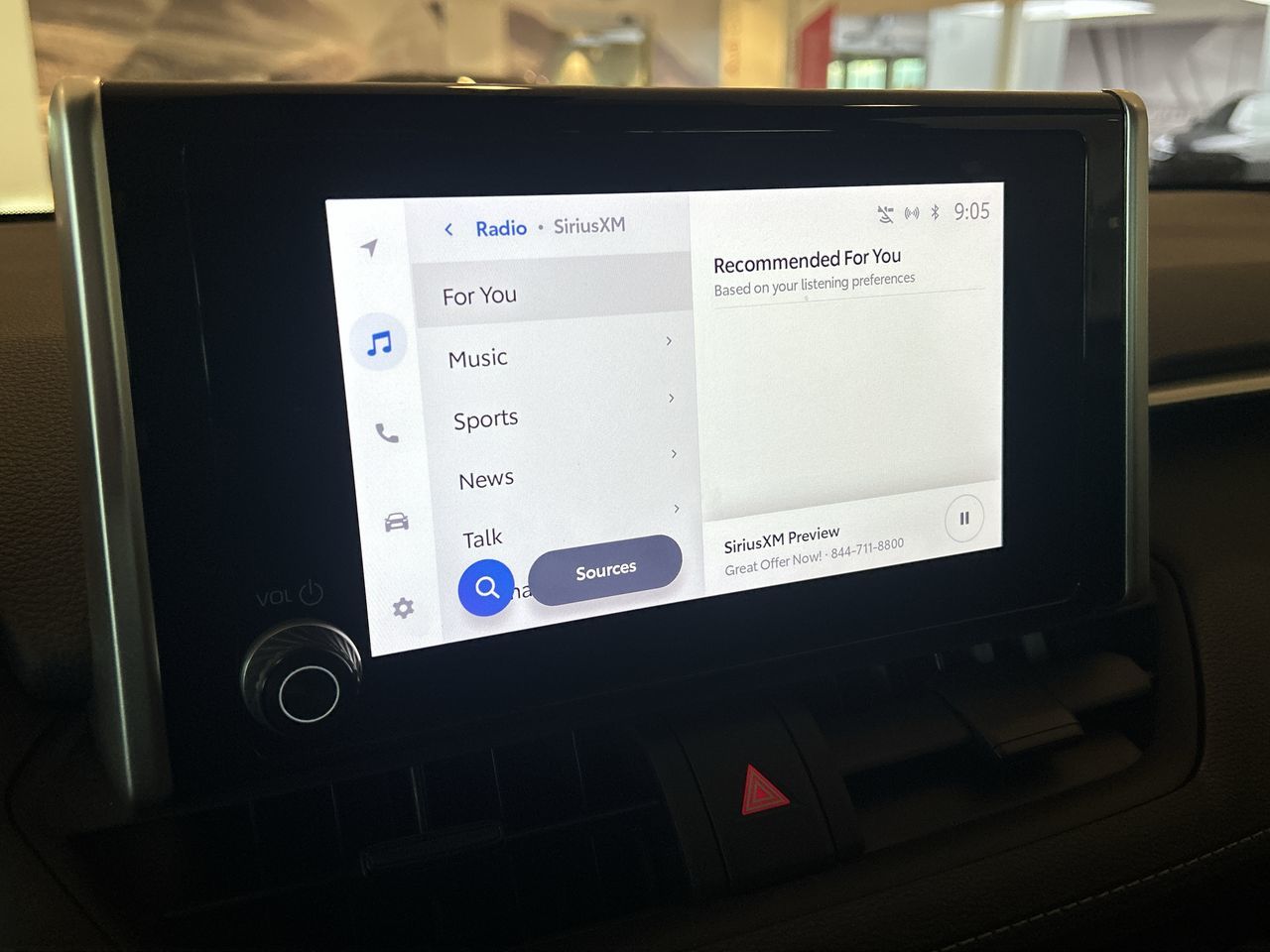 Toyota RAV4  2023 à Toronto, Ontario