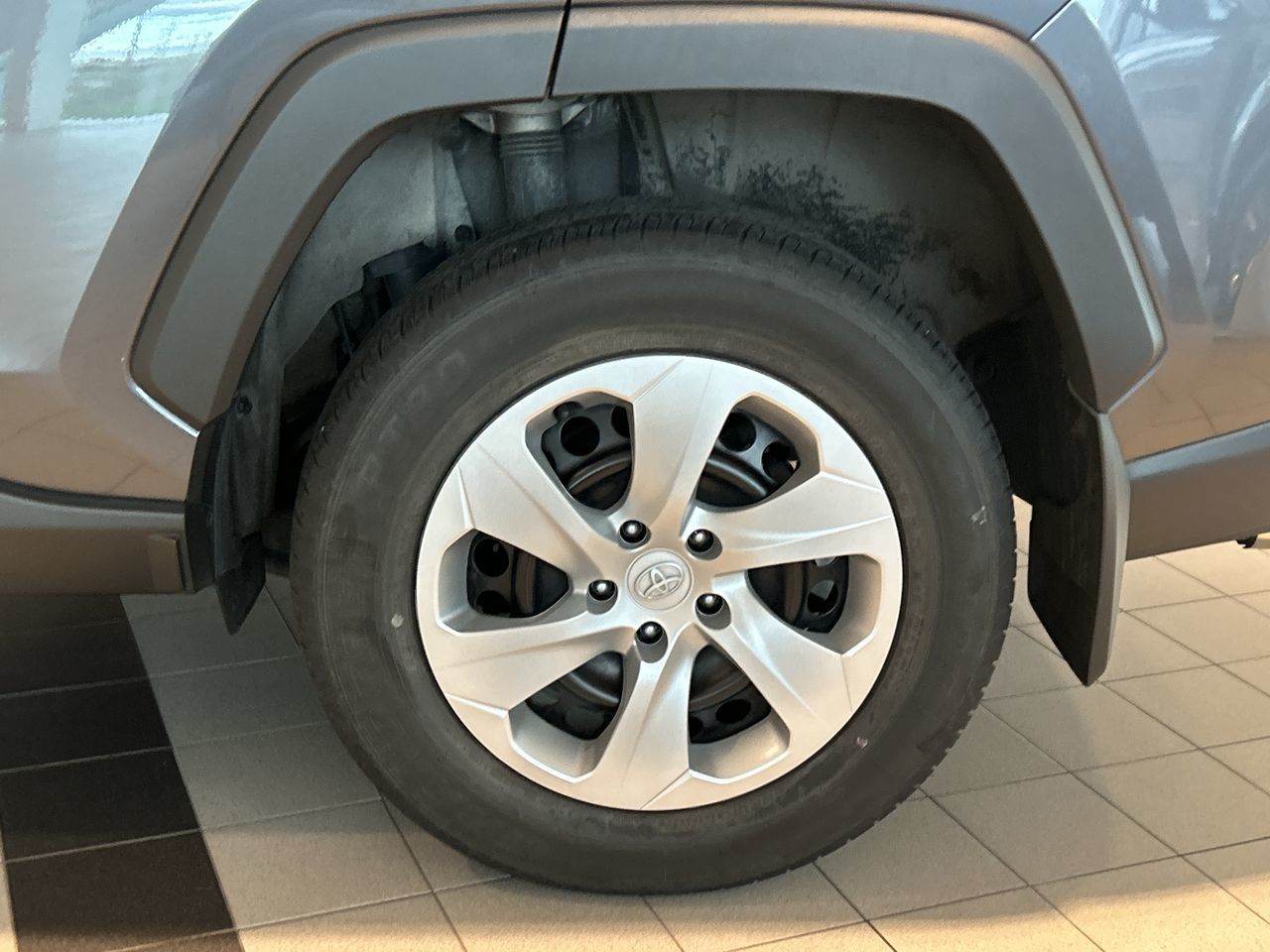 Toyota RAV4  2023 à Toronto, Ontario