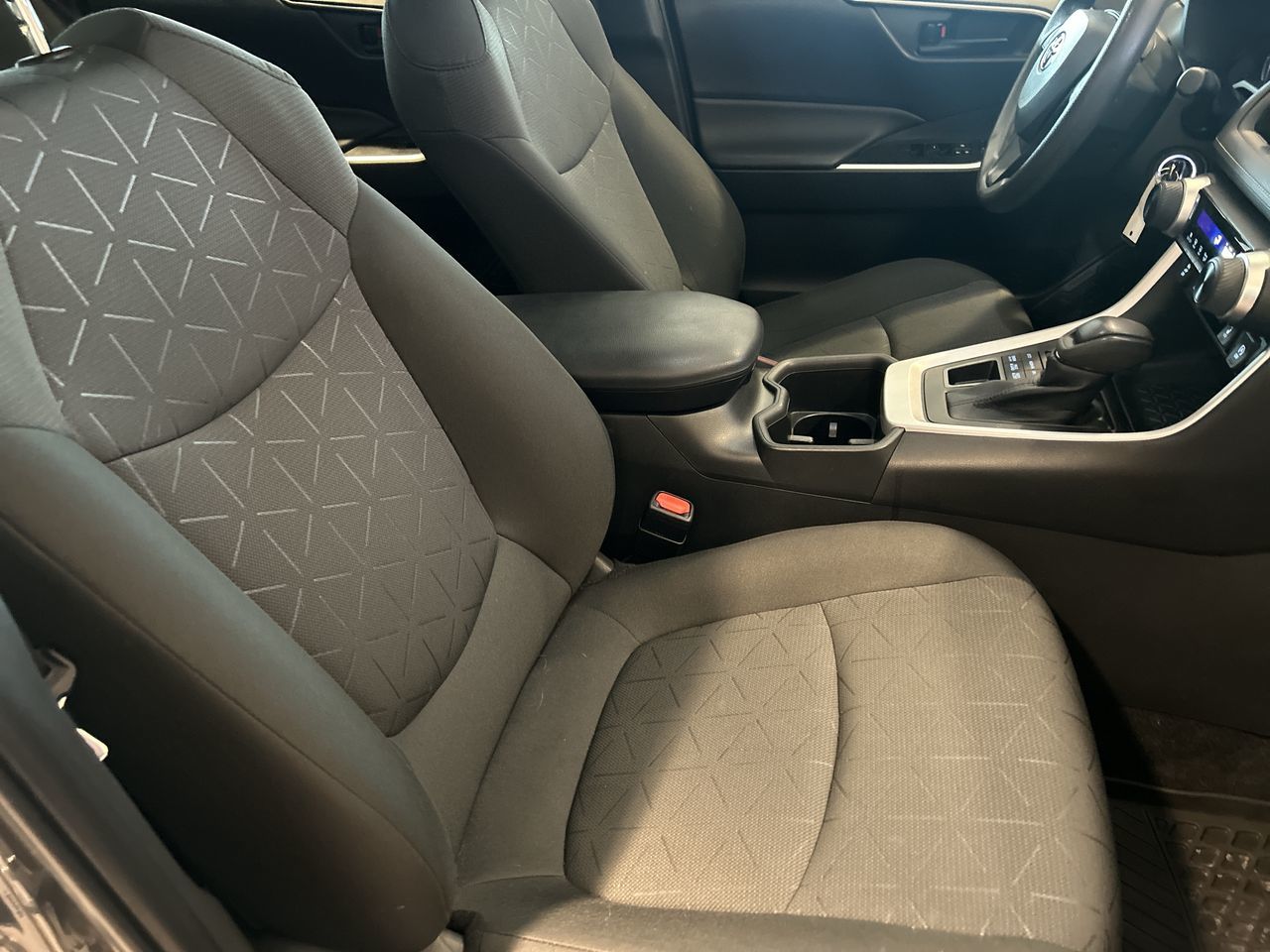 Toyota RAV4  2023 à Toronto, Ontario