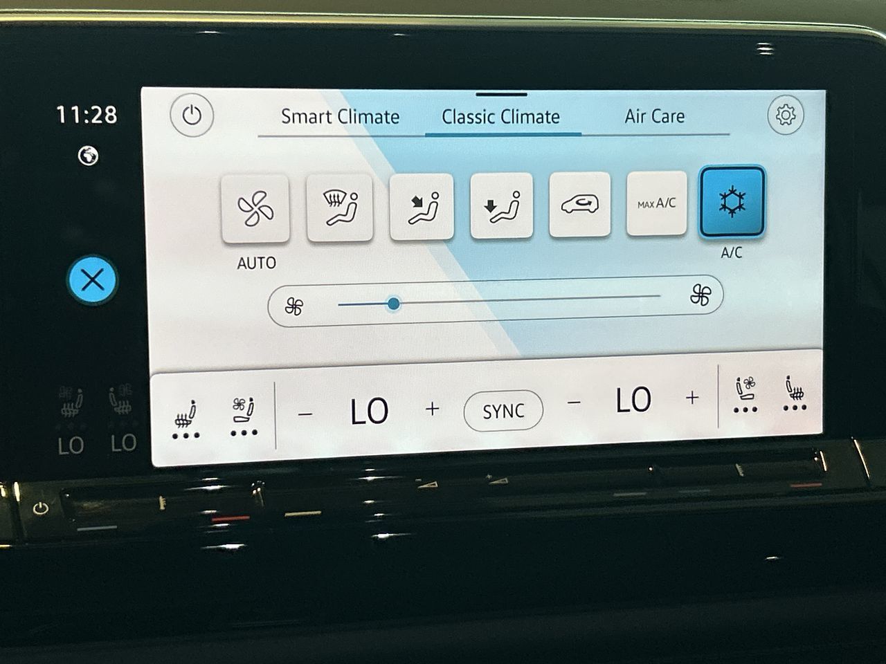 2024 Volkswagen Atlas Cross Sport in Toronto, Ontario