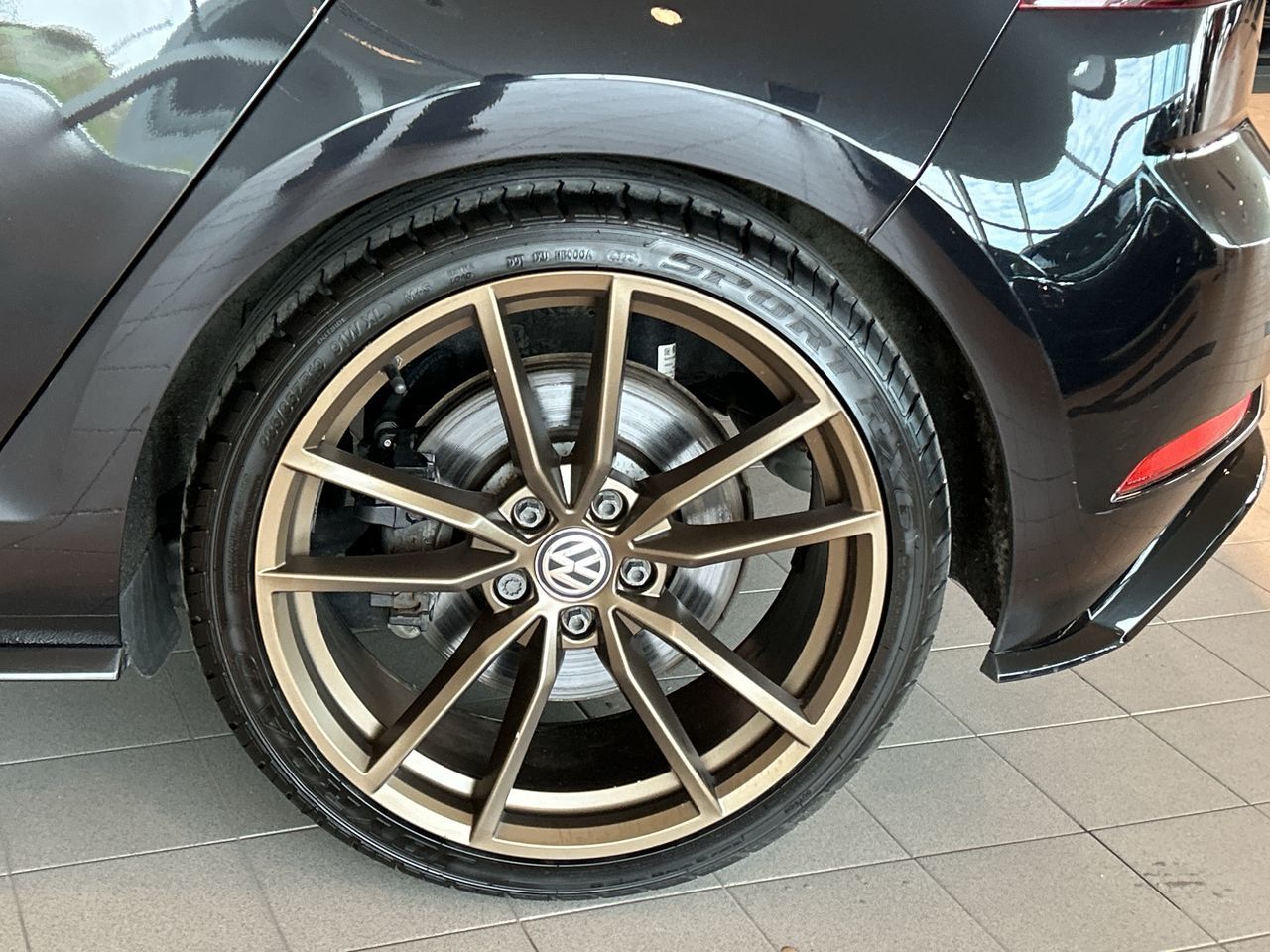 Volkswagen Golf R  2019 à Toronto, Ontario