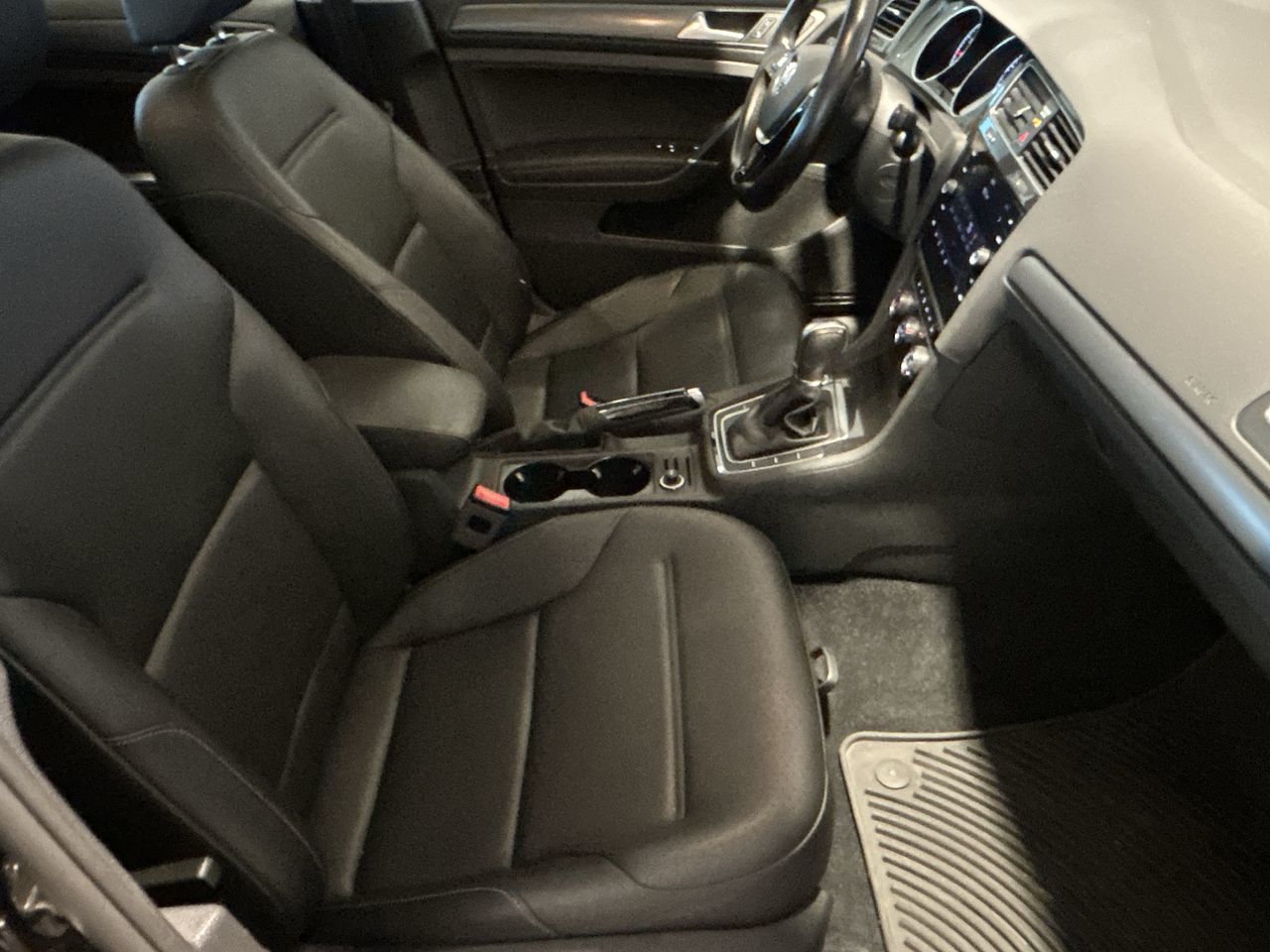 Volkswagen Golf  2018 à Toronto, Ontario