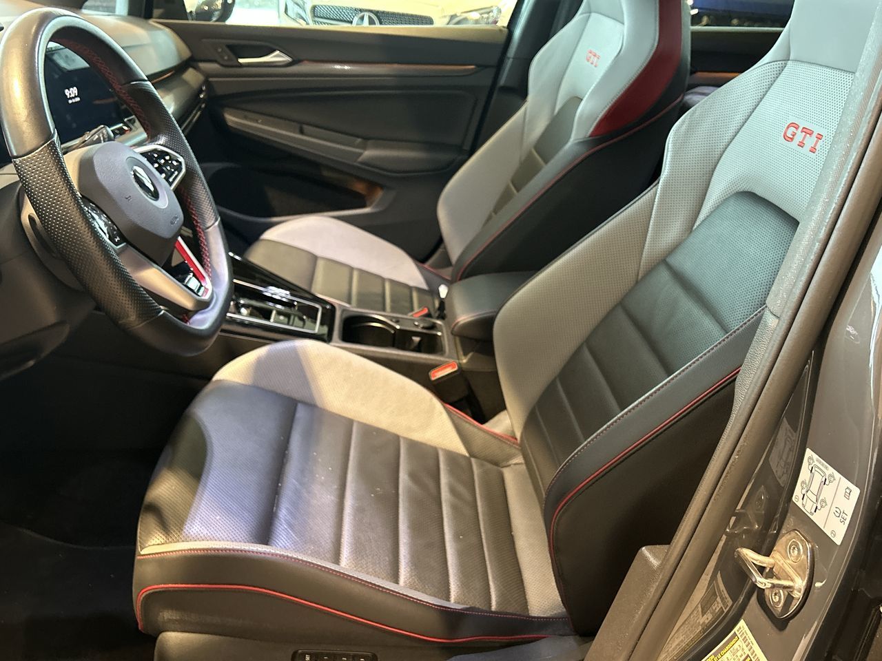 Volkswagen GTI  2023 à Toronto, Ontario