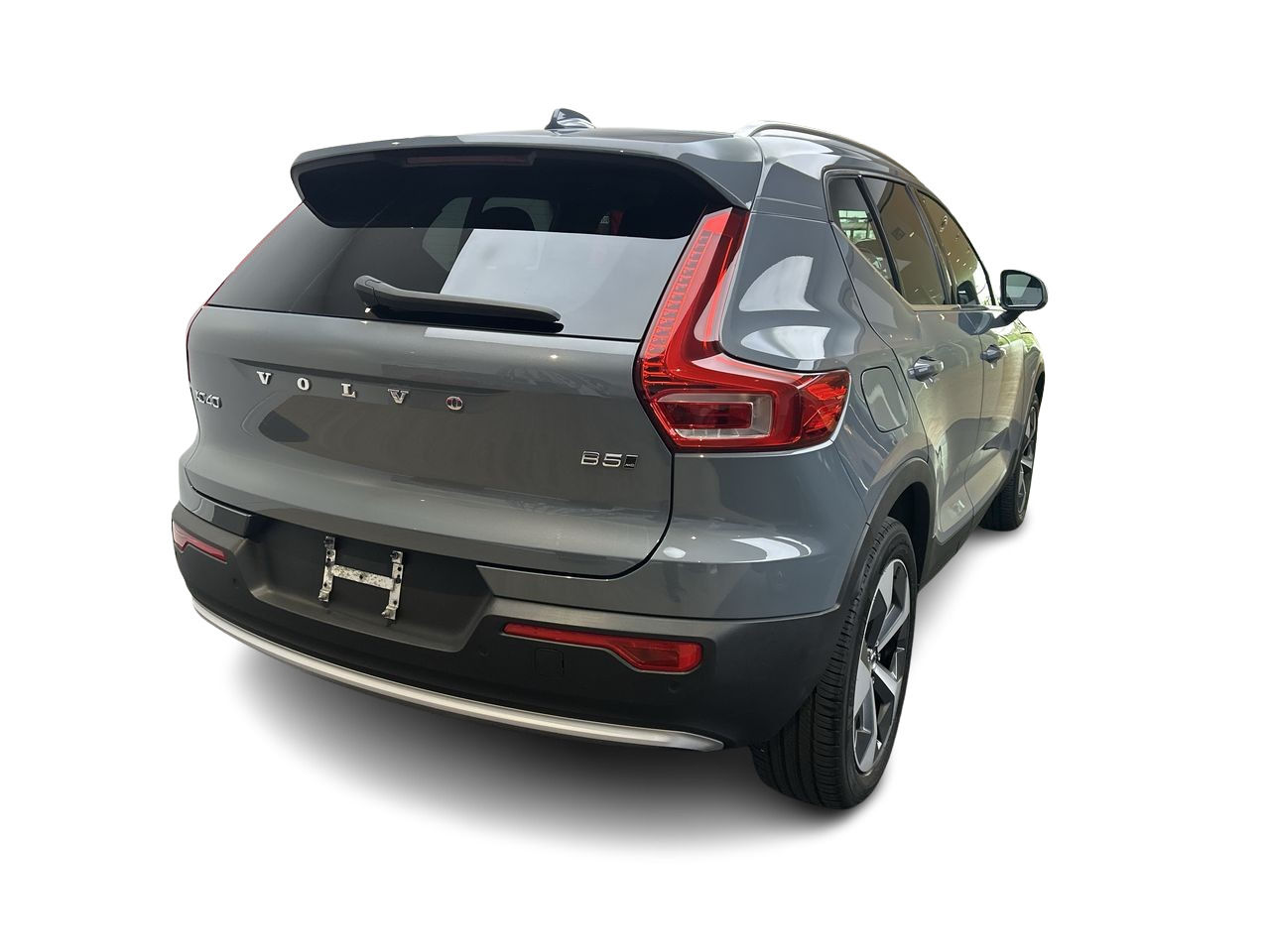 2023 Volvo XC40 in Toronto, Ontario