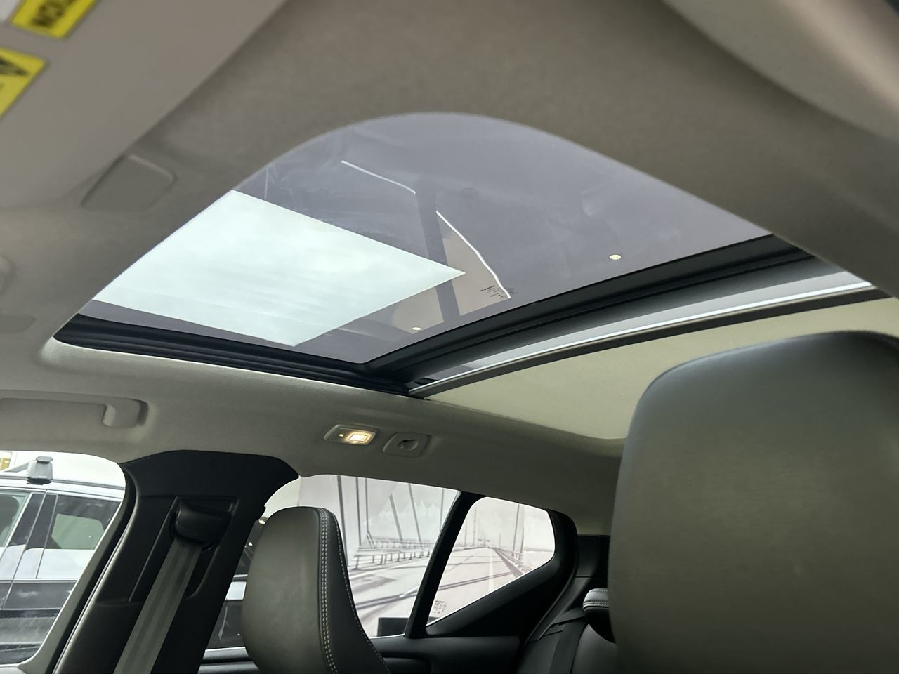 2023 Volvo XC40 in Toronto, Ontario